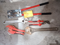 Lot 66 - diverse tangen. 5 stuks - afbeelding 1 van  4