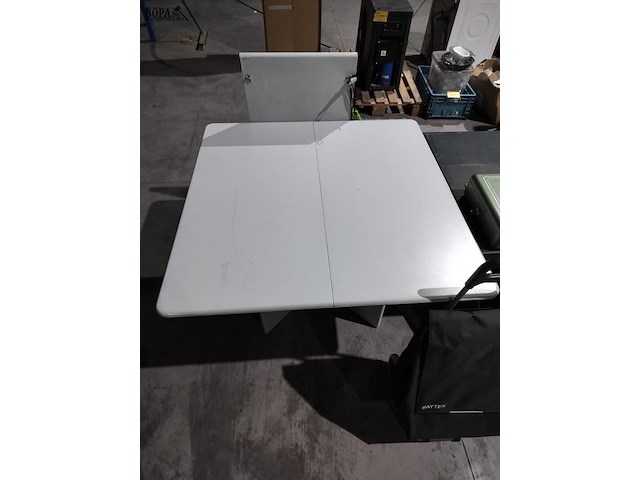 Lot 66 - eettafel - afbeelding 4 van  5