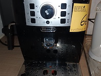 Lot 66 - espressomachine en waterkoker - afbeelding 4 van  4