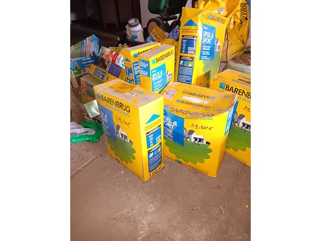 Lot 66 - graszaden en bemesting - afbeelding 2 van  7