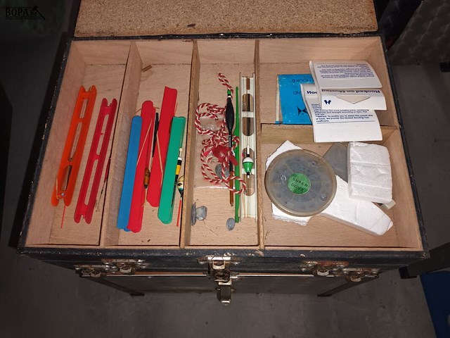 Lot 66 - hengel materiaal - afbeelding 10 van  10