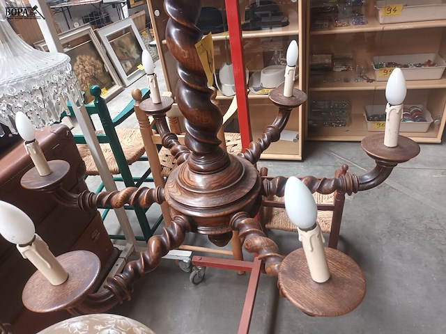 Lot 66 - houten luster - afbeelding 3 van  3