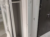 Lot 66 - lockerkast - afbeelding 2 van  3