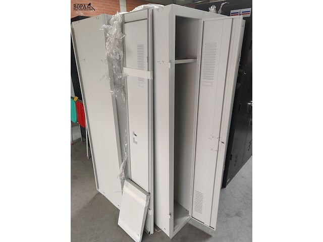 Lot 66 - lockerkast - afbeelding 3 van  3