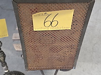 Lot 66 - maxi luciferdoos in houder en staande asbak - afbeelding 3 van  3