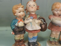 Lot 66 - oude beeldjes. 2 stuks - afbeelding 3 van  4