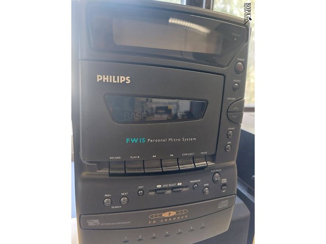 Lot 66 - philips fw15 personal micro system - afbeelding 2 van  3