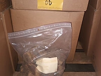 Lot 66 - rookhout chunks appel 1 kg. 6 stuks