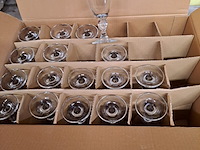 Lot 66 - stella glazen voet - afbeelding 1 van  1