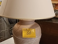 Lot 66 - tafellamp - afbeelding 1 van  3