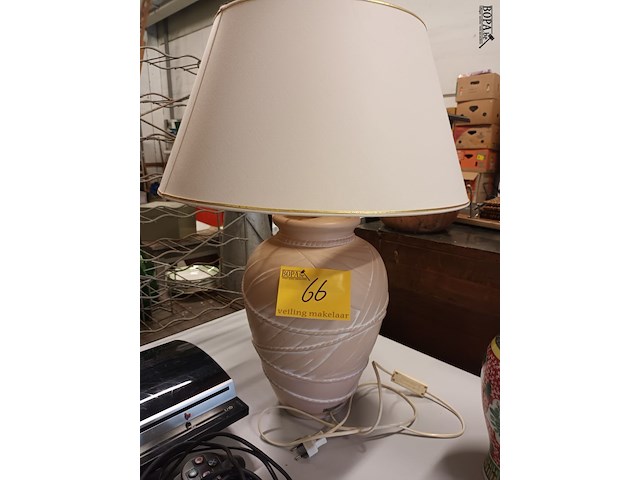Lot 66 - tafellamp - afbeelding 3 van  3