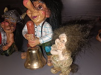 Lot 66 - trollen figuurtjes. 4 stuks - afbeelding 3 van  3
