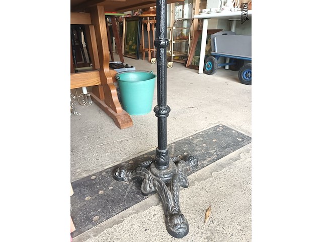 Lot 66 - tuintafel - afbeelding 2 van  4