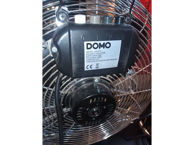 Lot 66 - ventilator domo - afbeelding 3 van  3