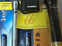 Lot 66 - zaklantaarns 3 stuks - afbeelding 1 van  4