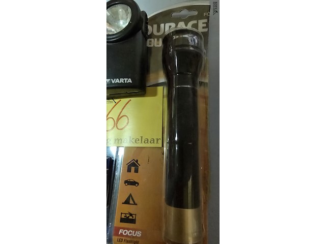 Lot 66 - zaklantaarns 3 stuks - afbeelding 2 van  4