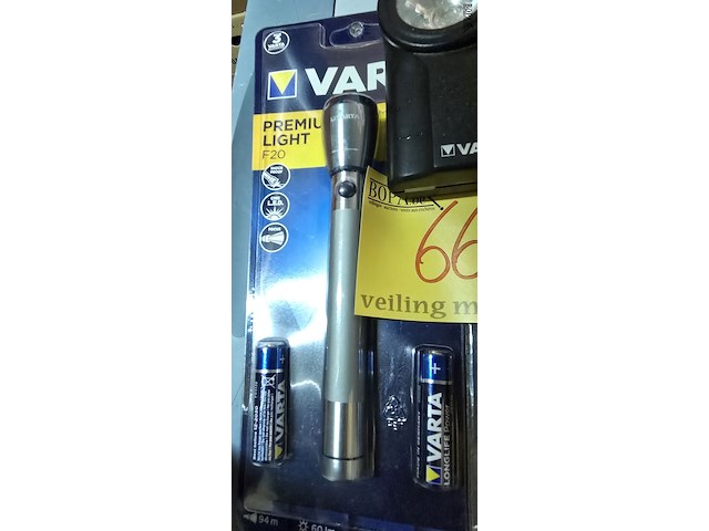 Lot 66 - zaklantaarns 3 stuks - afbeelding 4 van  4