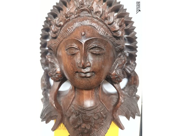 Lot 667 - masker houtsnijwerk indonesië - afbeelding 2 van  3