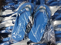 Lot 67 - badslippers - afbeelding 1 van  1