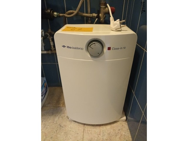 Lot 67 - boiler, zeepdispenser en vuilnisbakje - afbeelding 2 van  4