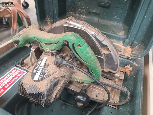 Lot 67 - cirkelzaag hitachi - afbeelding 4 van  4