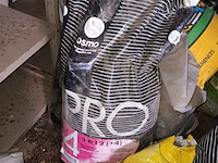 Lot 67 - diverse soorten bemesting - afbeelding 4 van  5