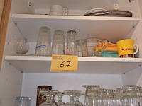 Lot 67 - glazen, tassen en bestek - afbeelding 1 van  7