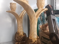 Lot 67 - kandelaars en kaarsen - afbeelding 2 van  4