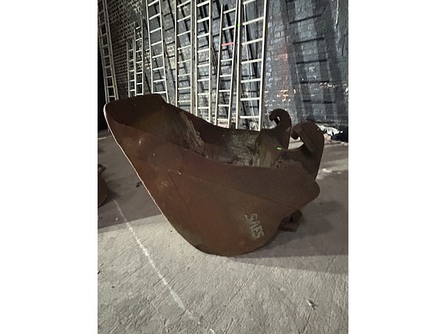 Lot 67 - kraanbak - afbeelding 1 van  3