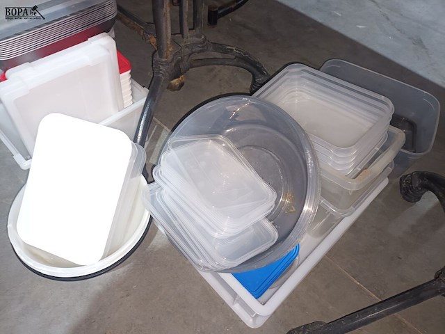 Lot 67 - kunststof bakken en dozen - afbeelding 3 van  5