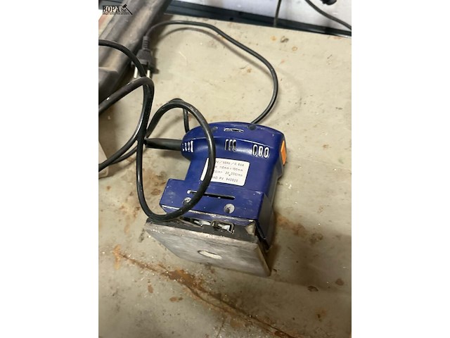 Lot 67 - lot gereedschap: electrische boor 500w - vlakschuurmachine - afbeelding 4 van  7