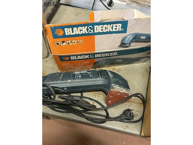 Lot 67 - lot gereedschap: electrische boor 500w - vlakschuurmachine - afbeelding 6 van  7