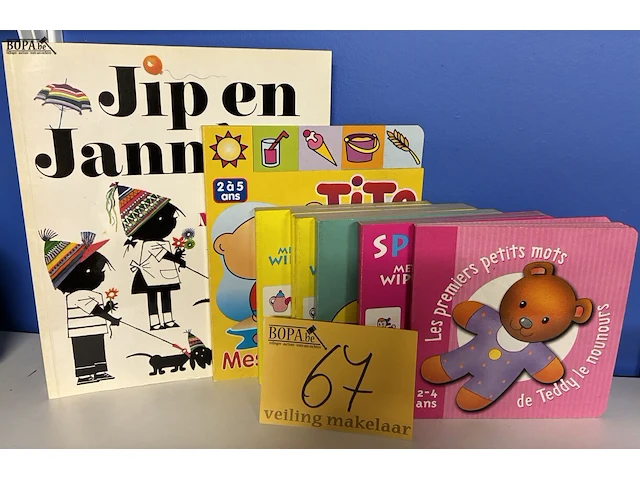 Lot 67 - lot kinderboeken - 8 stuks - afbeelding 1 van  2