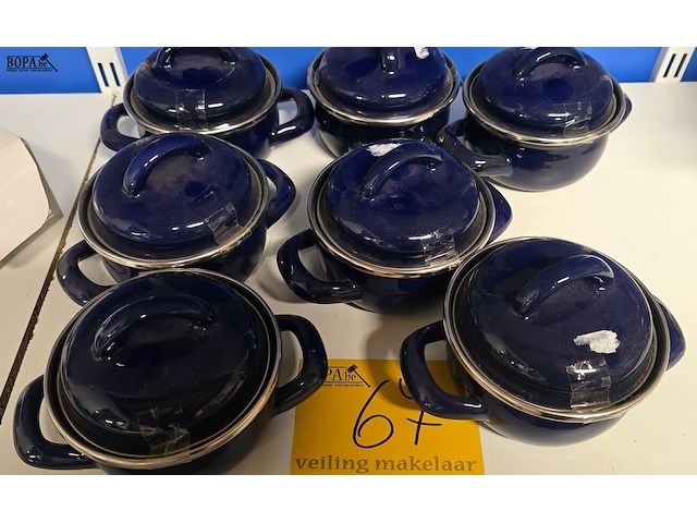 Lot 67 - metalen mini kommetjes met deksel 7 stuks - afbeelding 1 van  4