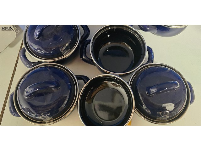 Lot 67 - metalen mini kommetjes met deksel 7 stuks - afbeelding 4 van  4