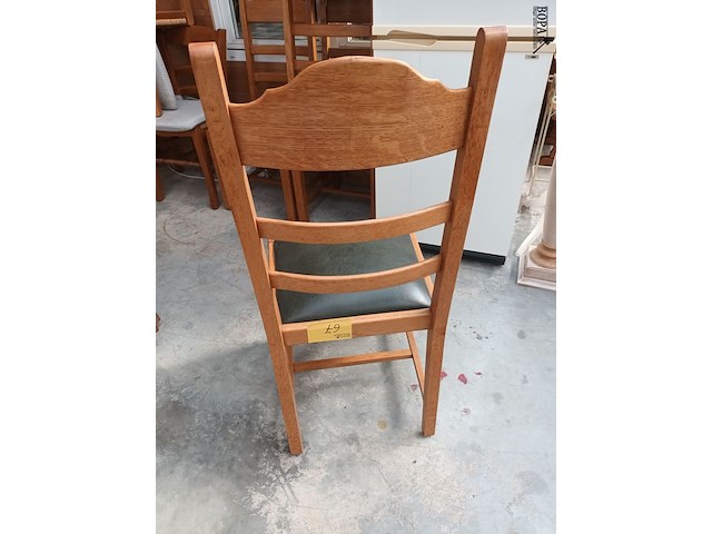 Lot 67 - retro eetkamerstoelen. 4 stuks - afbeelding 2 van  3