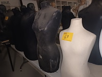 Lot 67 - stoffen buste. 5 stuks - afbeelding 1 van  4