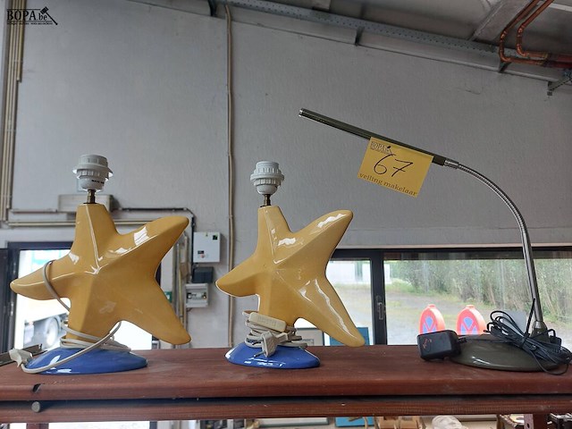 Lot 67 - tafellampen, 3 stuks - afbeelding 1 van  6