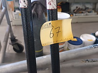 Lot 67 - telescopische steun piher. 2 stuks - afbeelding 3 van  6