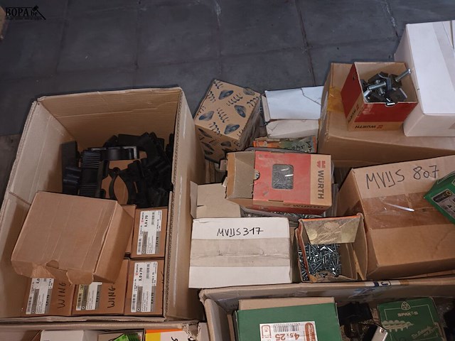 Lot 676 - bevestigingsmateriaal - afbeelding 3 van  5