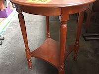 Lot 678 - rond bijzettafeltje - afbeelding 2 van  3