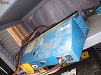 Lot 68 - batterijlader exide - afbeelding 3 van  4