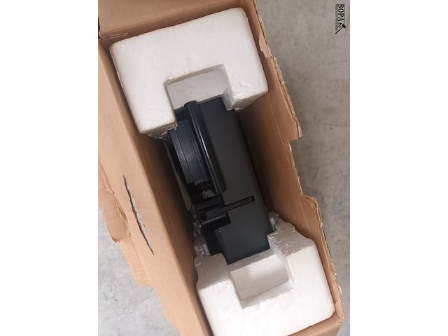 Lot 68 - diaprojector reflecta - afbeelding 2 van  3