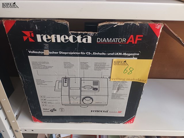 Lot 68 - diaprojector reflecta - afbeelding 3 van  3