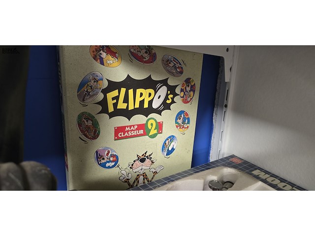 Lot 68 - diverse speldozen & flippo map - afbeelding 5 van  5