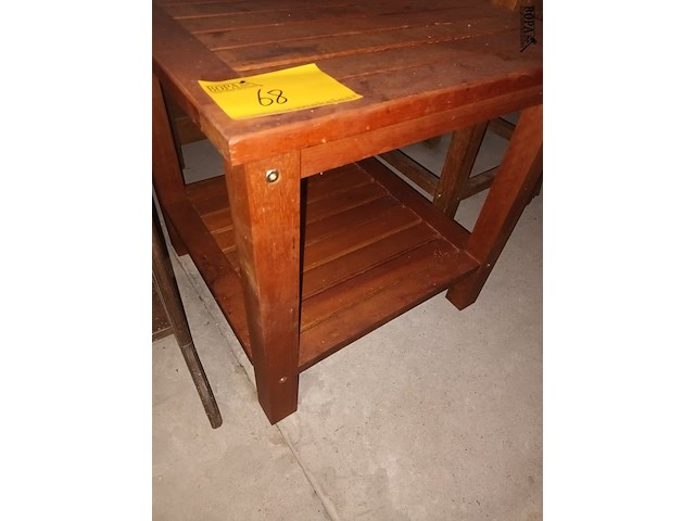 Lot 68 - houten bijzettafel - afbeelding 3 van  3