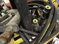 Lot 68 - karcher hogedrukreiniger met toebehoren - afbeelding 5 van  5