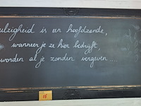 Lot 68 - krijtbord in kader - afbeelding 1 van  1