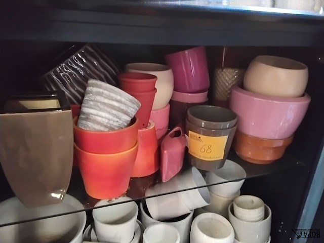 Lot 68 - lot bloempotten: kleur oranje - bruin - fucia - rood - afbeelding 1 van  2