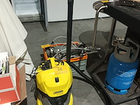 Lot 68 - stofzuiger kärcher - afbeelding 1 van  3